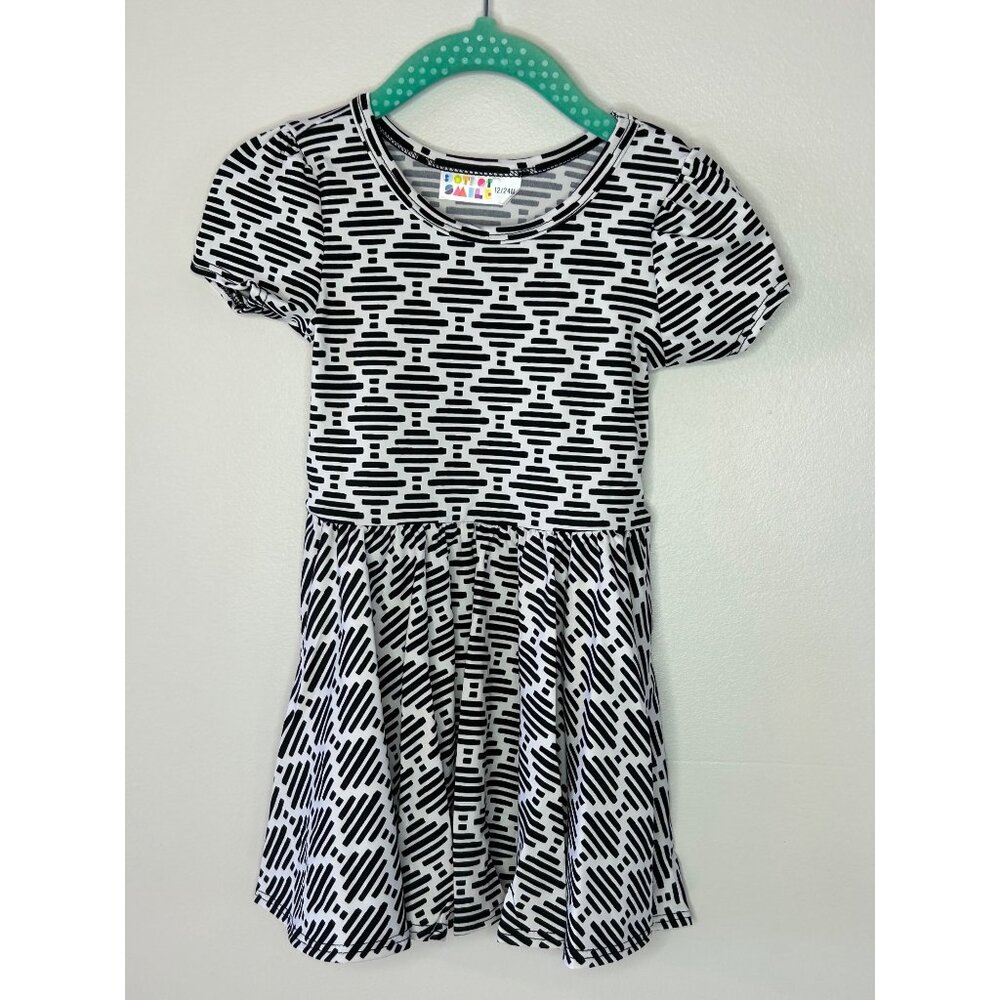 Dotdotsmile Dress Size 12/24 Months Black and White New with Tags